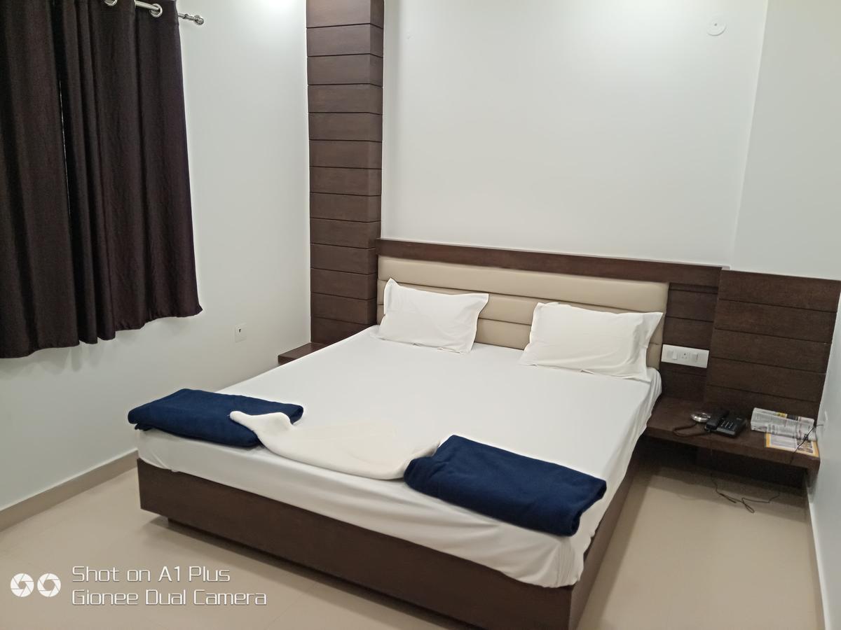 Hotel City Inn Gaya Extérieur photo